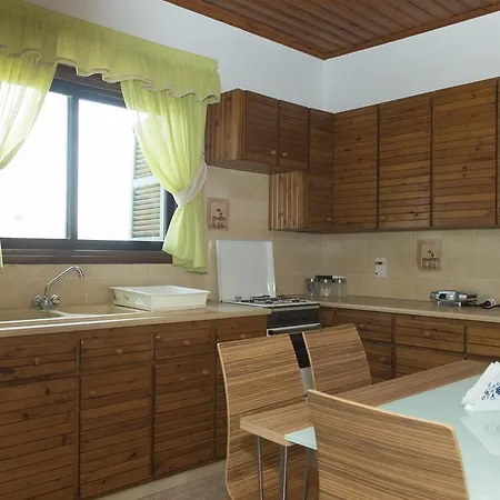 Pasas Pano Lefkara
