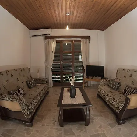 Apartament Pasas *